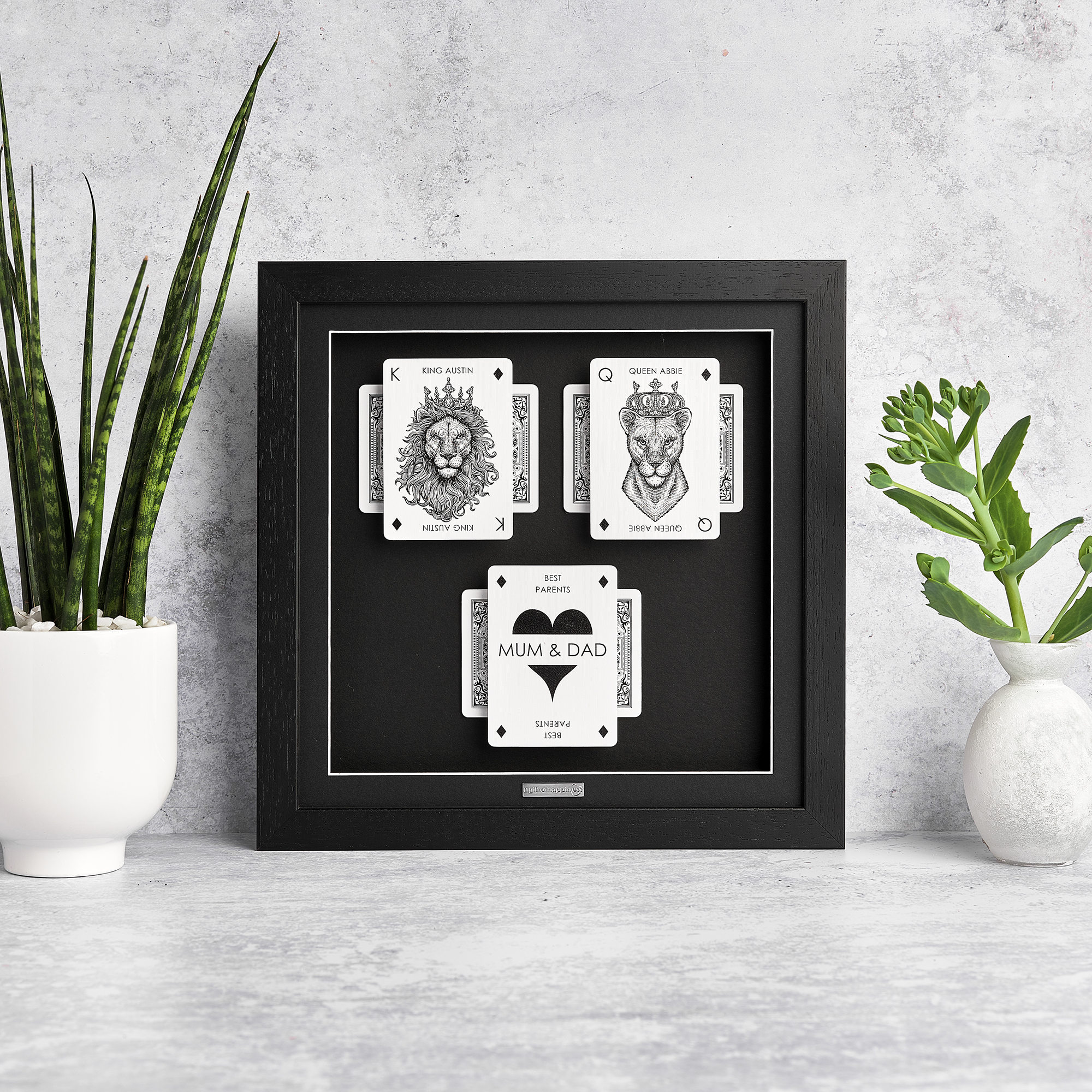 Lion Portrait ‘Best Parents’ Playing Card Frame